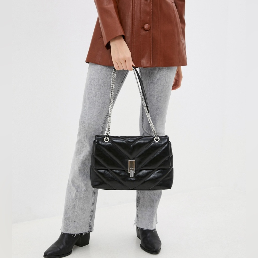 ALDO Rhiladia large quilted cross body bag in black - Picture 9 of 10